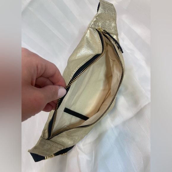 Superdry Metallic Gold Belt Bag Bum Bag Fanny Pack 38” Total / EUC Like New - Picture 8 of 16